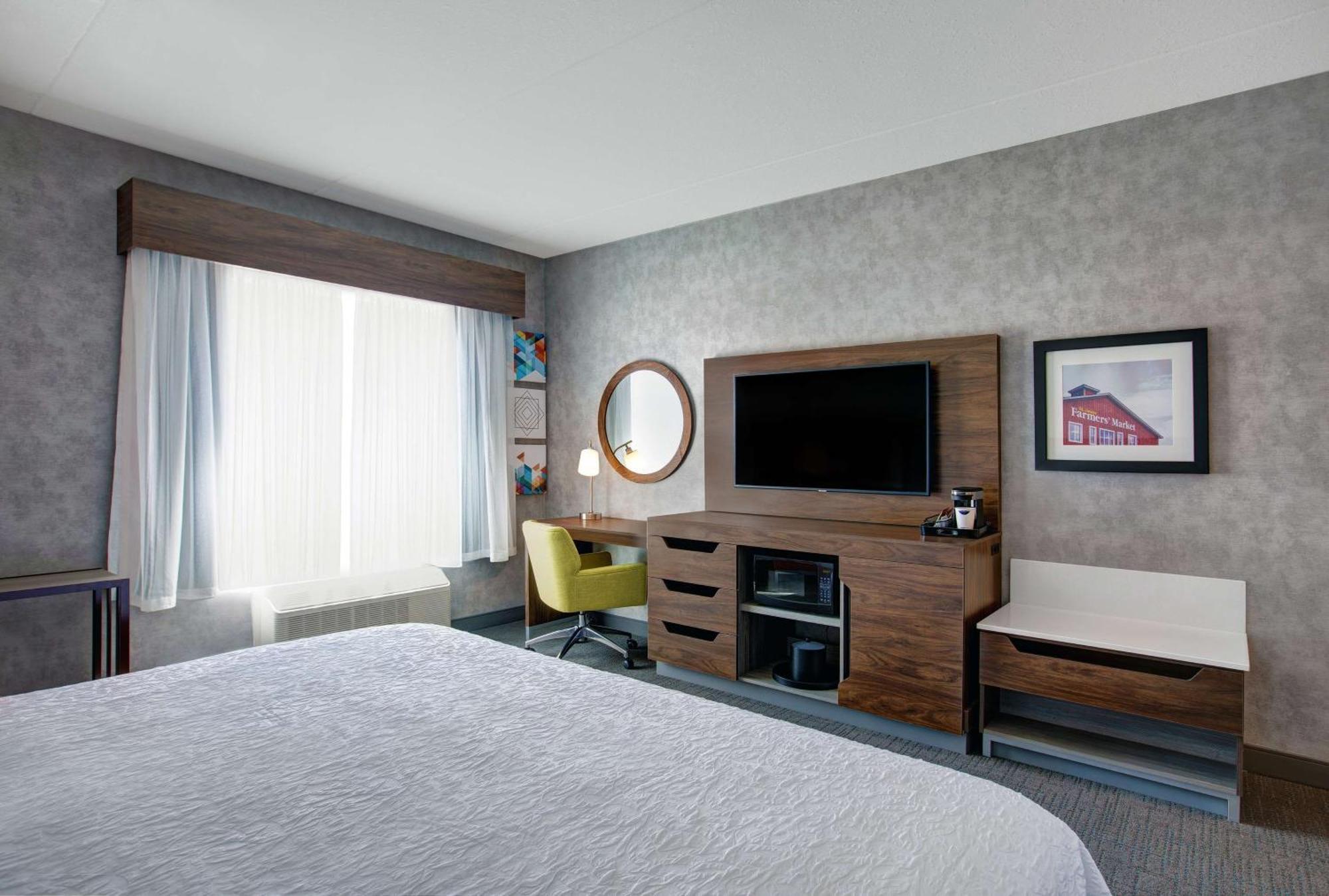 Hampton Inn & Suites By Hilton Waterloo St. Jacobs Экстерьер фото