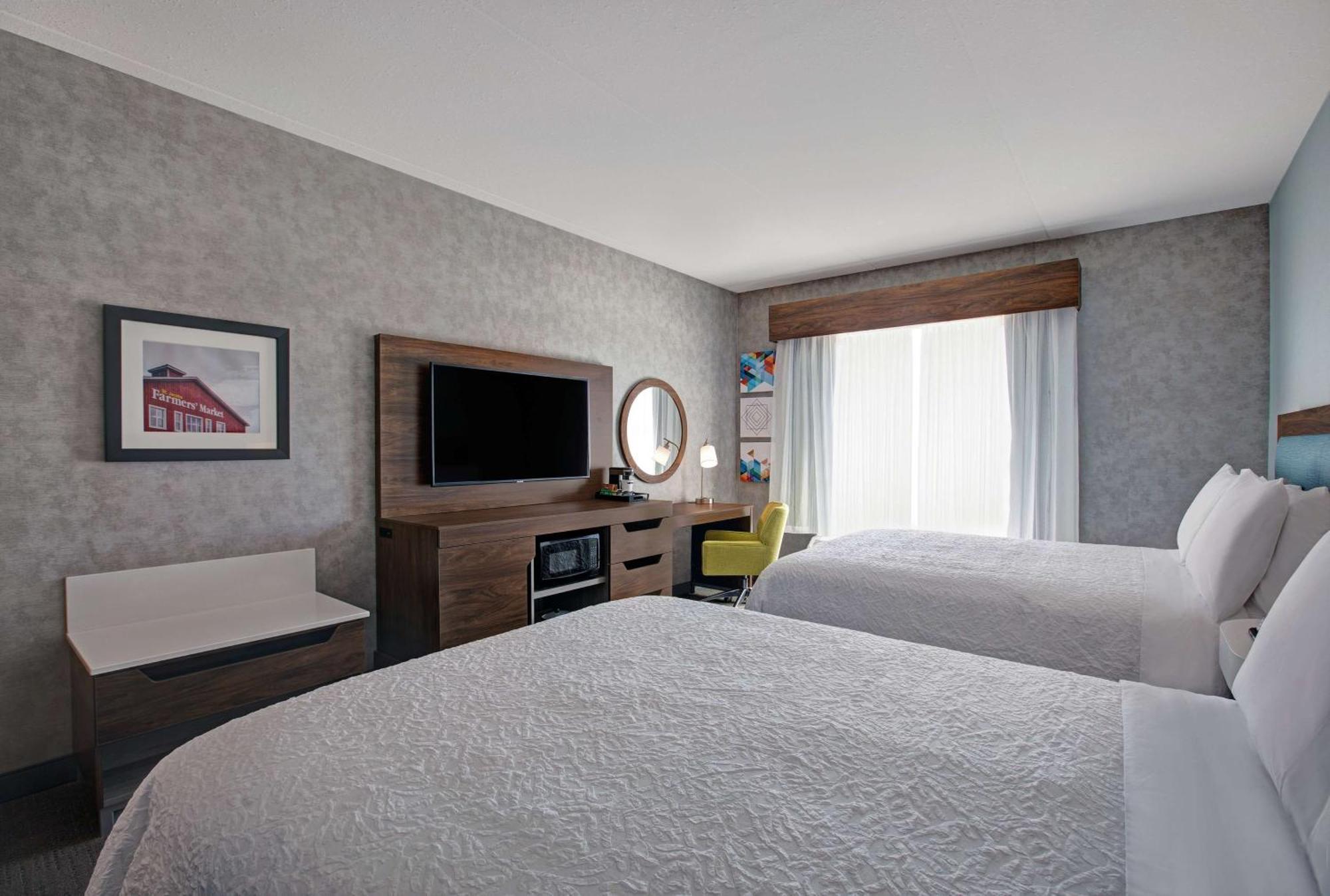 Hampton Inn & Suites By Hilton Waterloo St. Jacobs Экстерьер фото