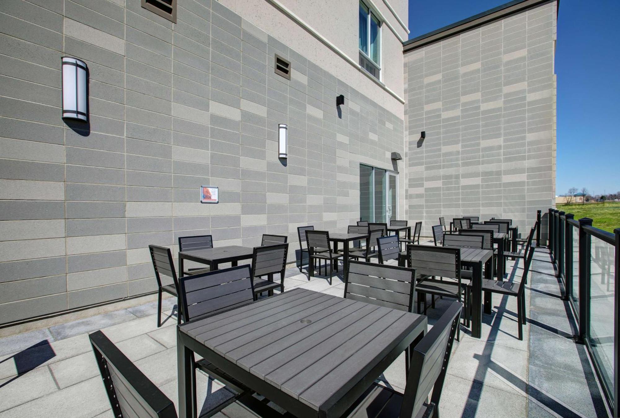 Hampton Inn & Suites By Hilton Waterloo St. Jacobs Экстерьер фото